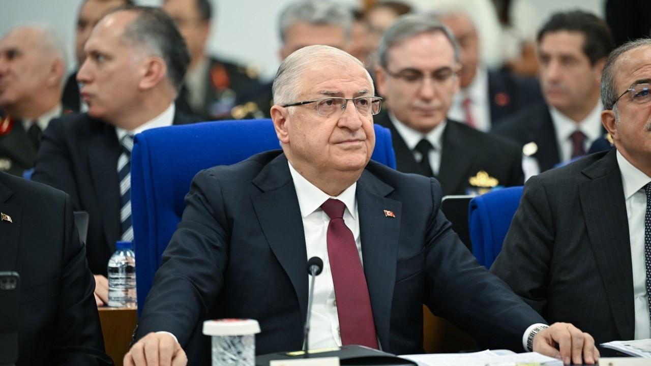 Bakan Güler’den Suriye’ye operasyon yanıtı: ‘Her şey devam ediyor’