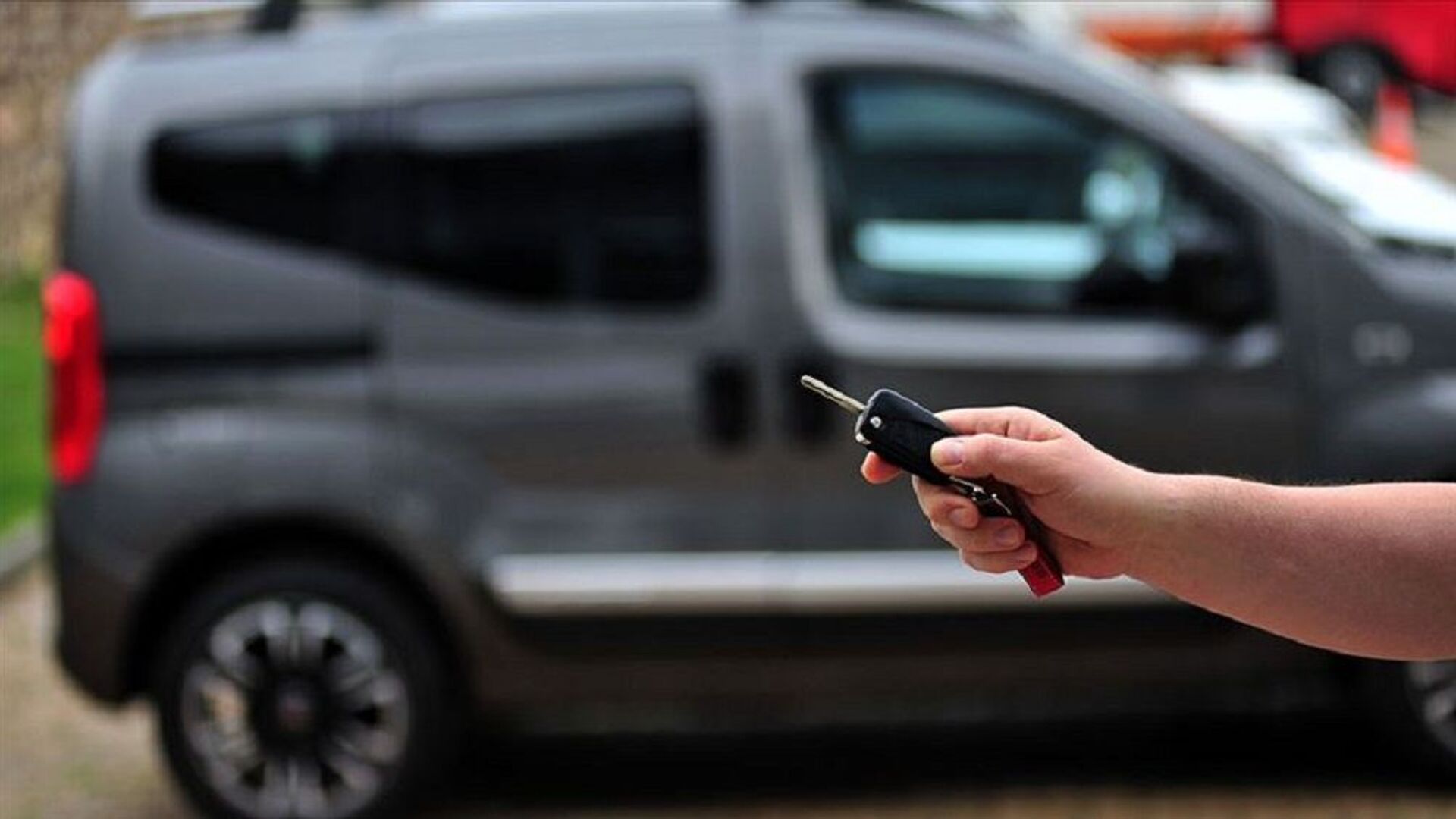 Havalimanında unutulan aracın park ücreti şaşırttı: Sahibi 12 ayda 7.5 milyon TL ödeyecek