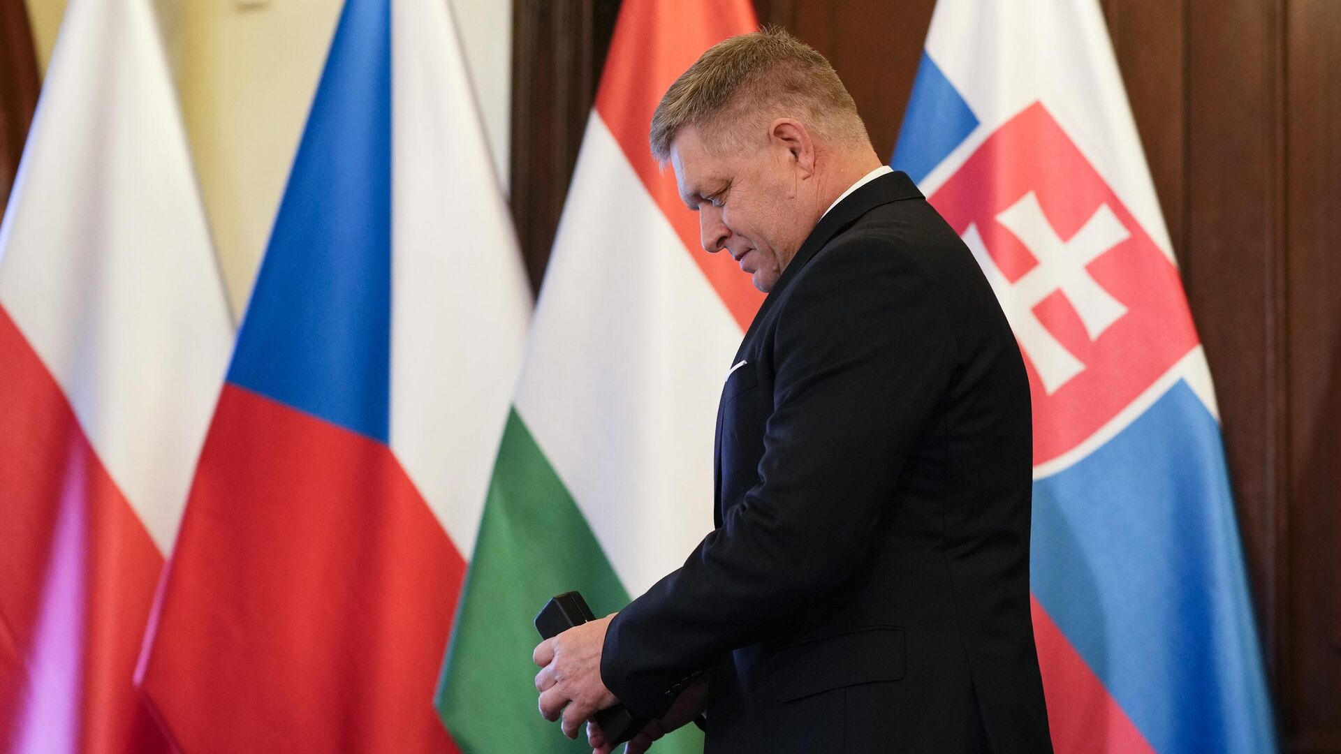 Ukrayna’nın Rus gazı transitini durdurmasına Fico’dan tepki: ‘Üzerinde fillerin tepindiği çimen olmak istemiyoruz’