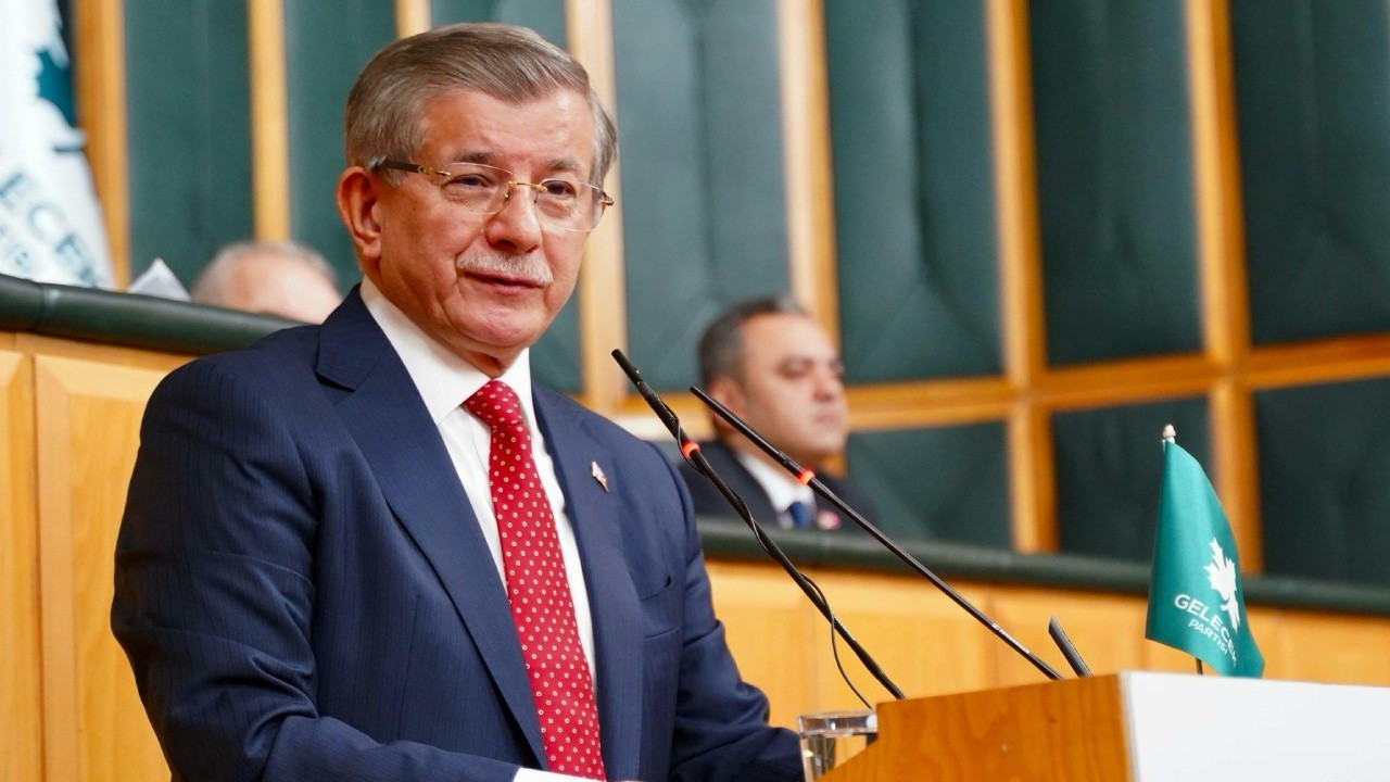 Ahmet Davutoğlu: Gazzeliler referandum yapıp Türkiye’ye bağlansın