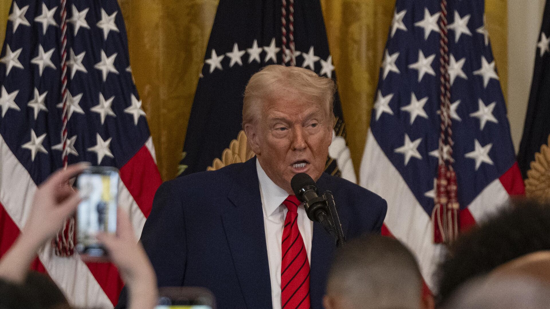 Trump: Halihazırda Ukrayna’ya hiçbir askeri yardım sağlamıyoruz
