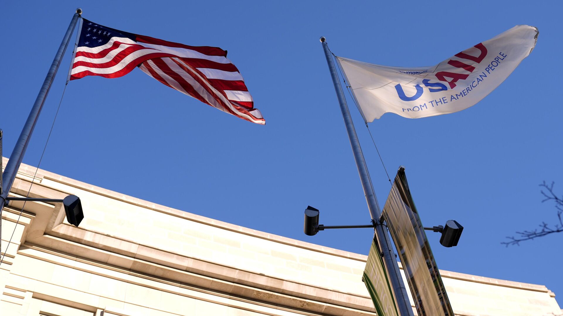 Trump’ın kararıydı: 2 bin USAID çalışanı, gece e-posta bildirimiyle işten çıkarıldı