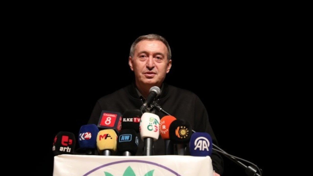 Tuncer Bakırhan: Öcalan onurlu bir barışın formülünü hazırlıyor