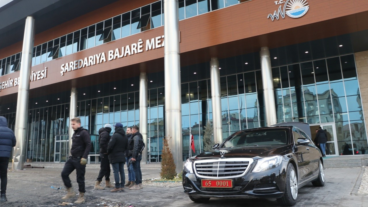 Van kayyımı, emniyet müdür yardımcısını daire başkanlığına atadı