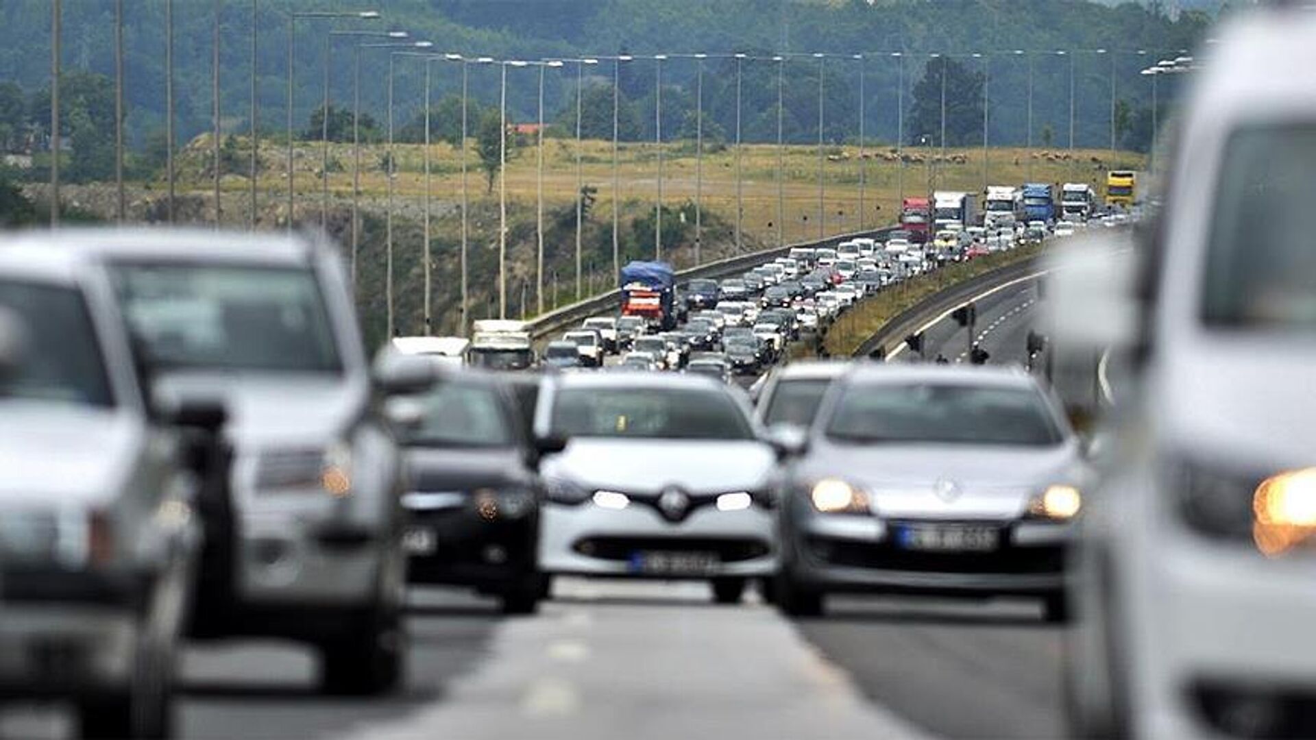 Bayram göçü devam ediyor: Trafikte bu noktalar dikkat
