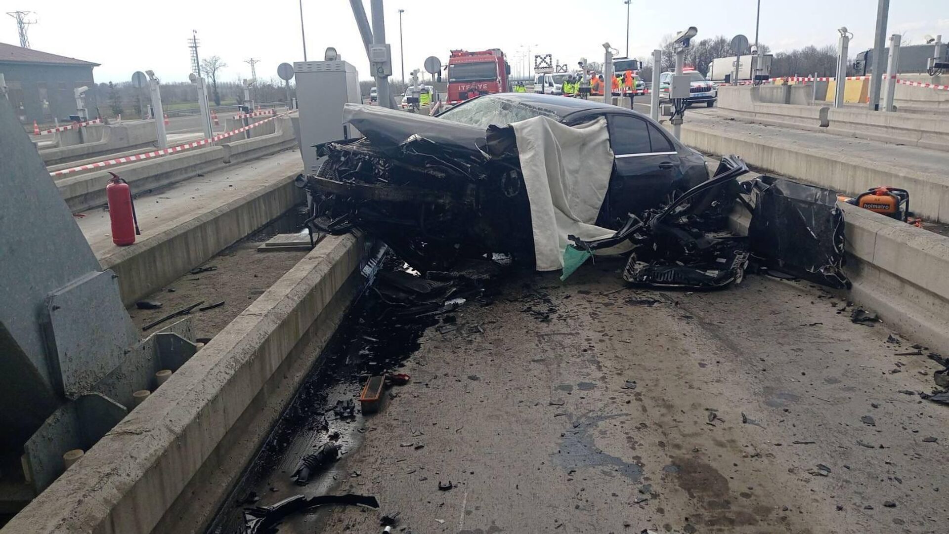 Doğumdan dönen çiftin acı sonu: Anne ve baba öldü, 5 günlük bebekleri ağır yaralı