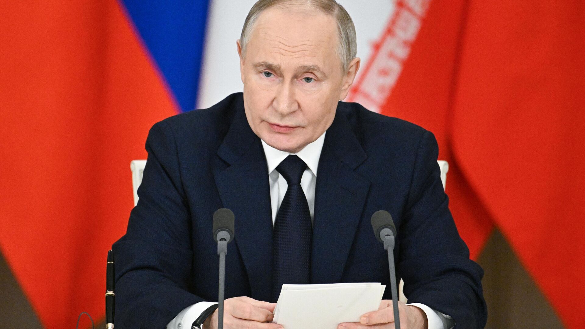 Putin: Trump Ukrayna ihtilafını sonlandırmayi içtenlikle istiyor