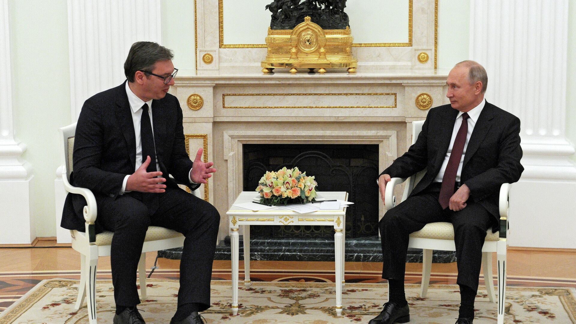 Putin’le görüşen Sırbistan Cumhurbaşkanı Vucic: Nazilere karşı zaferin 80. yılında Moskova’ya gideceğim