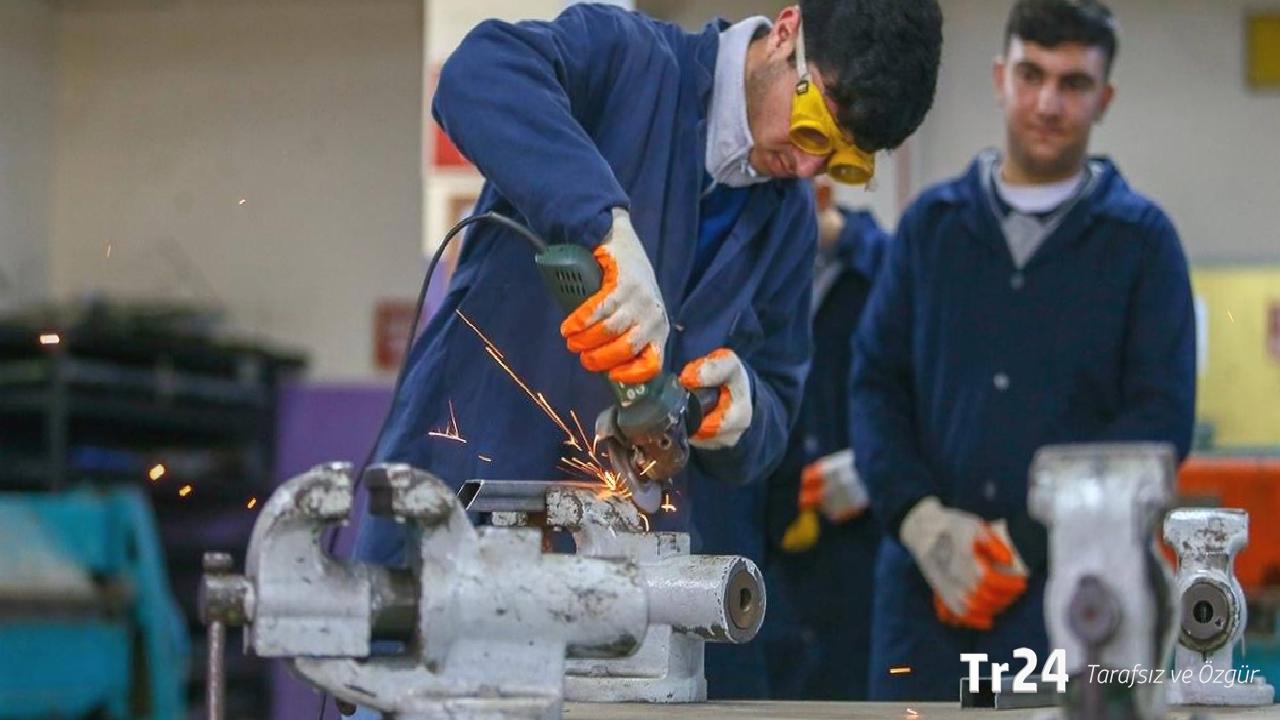 Mesleksel ve Teknik Eğitim Genel Müdürlüğü faaliyet raporu: Eğitim sürecinde öğretim izlencesi kâfi oranda karşılanmıyor