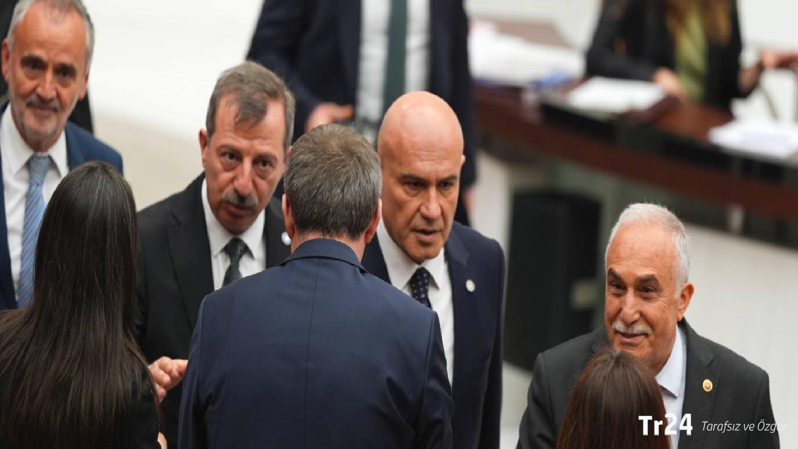 DEM Parti, Meclis’te Sırrı Süreyya Önder için taziyeleri kabul etti