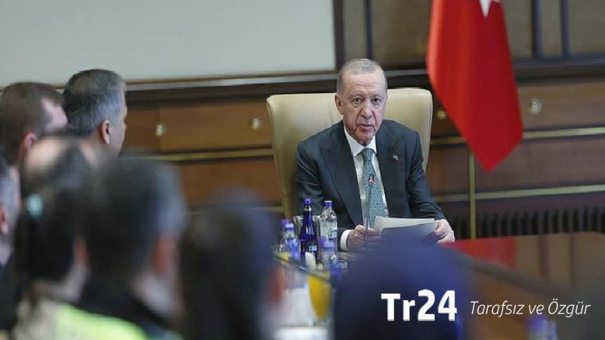 Erdoğan’dan vekillere uyarı: Saha çalışmalarını ihmal etmeyin, Meclis’e devamlılık gösterin