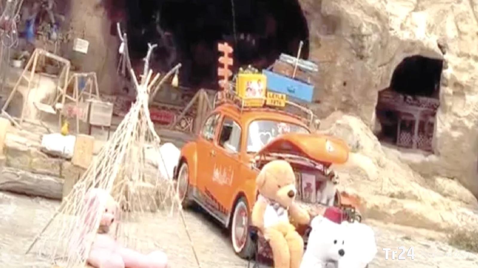 Frigya bölgesindeki 3 bin yıllık kaya mezar kafe oldu!