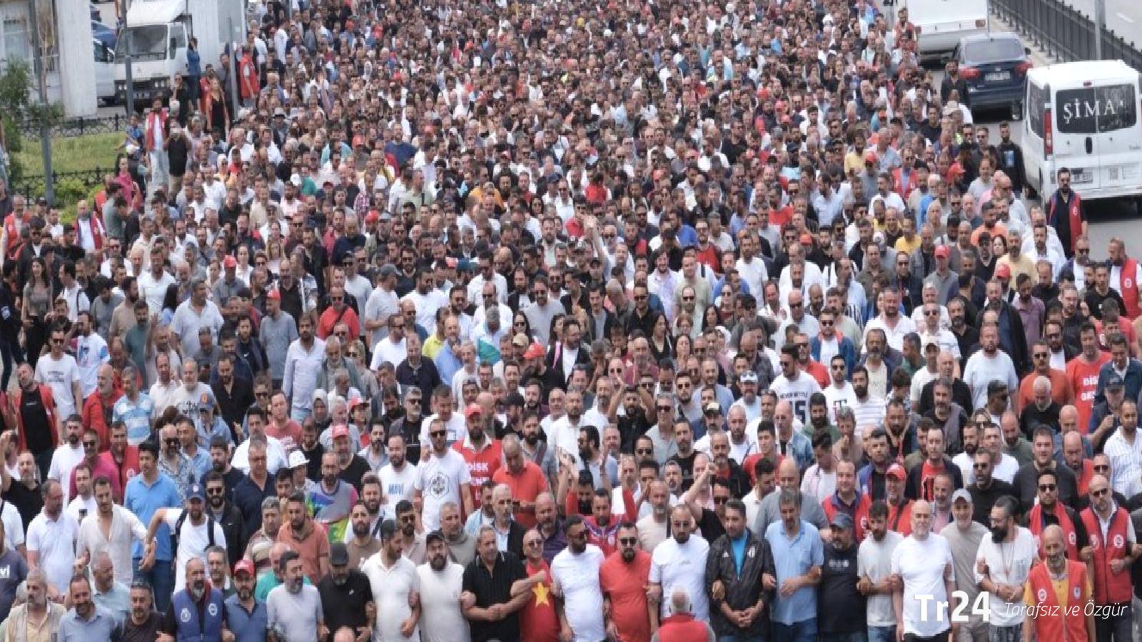 İzmir’deki grevde gözler TİS masasında: Sendika ve belediye temsilcileri görüşüyor