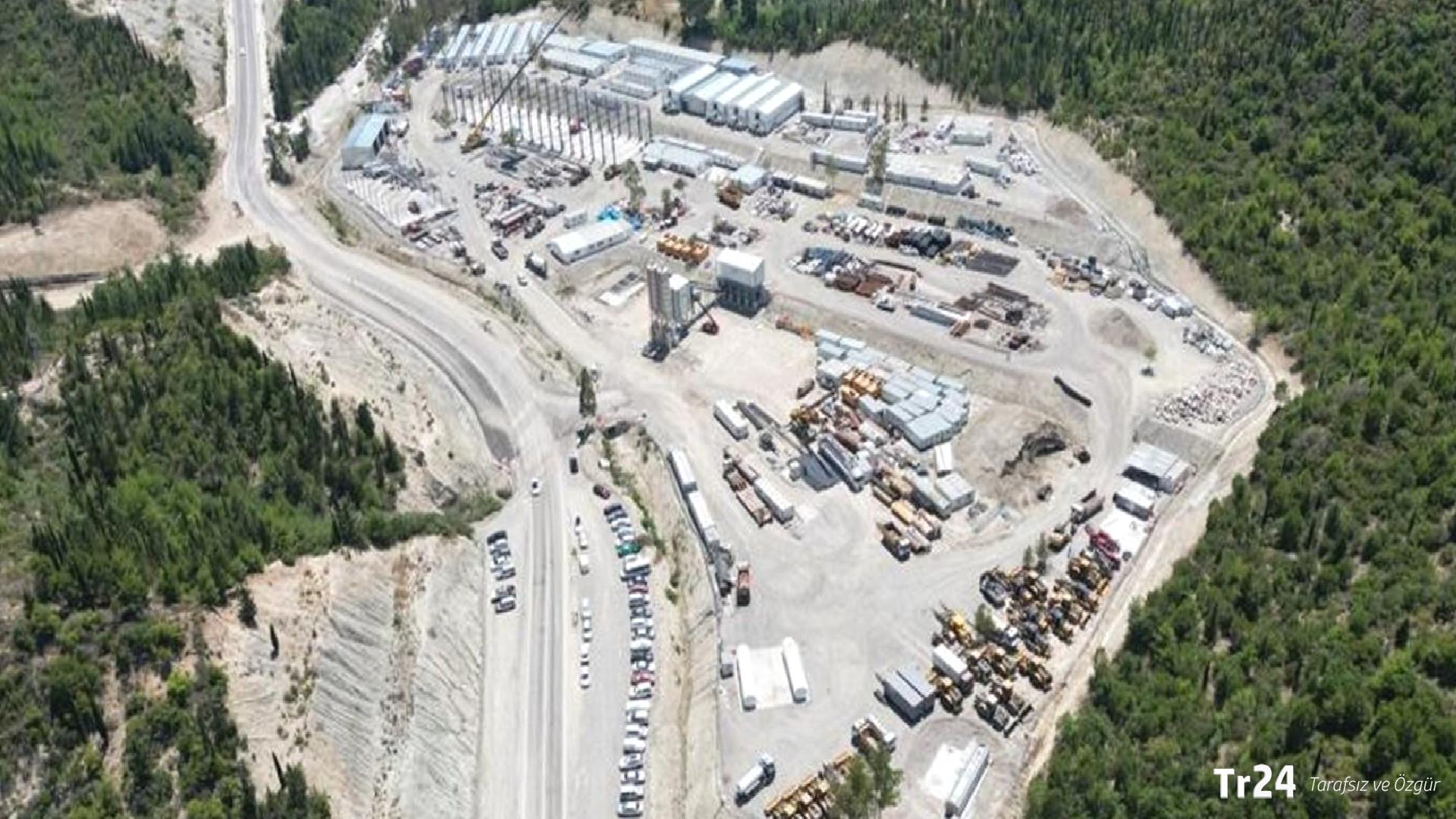 2 buçuk saat süren yol 36 dakikaya inecek: Antalya-Alanya Otoyolu’nun temeli atıldı