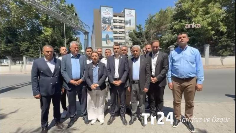 CHP Adana Milletvekilleri, İstanbul Emniyet’i önünde: Hukukun üstünlüğüne ve hakimlerin vicdanına güvenmek istiyoruz