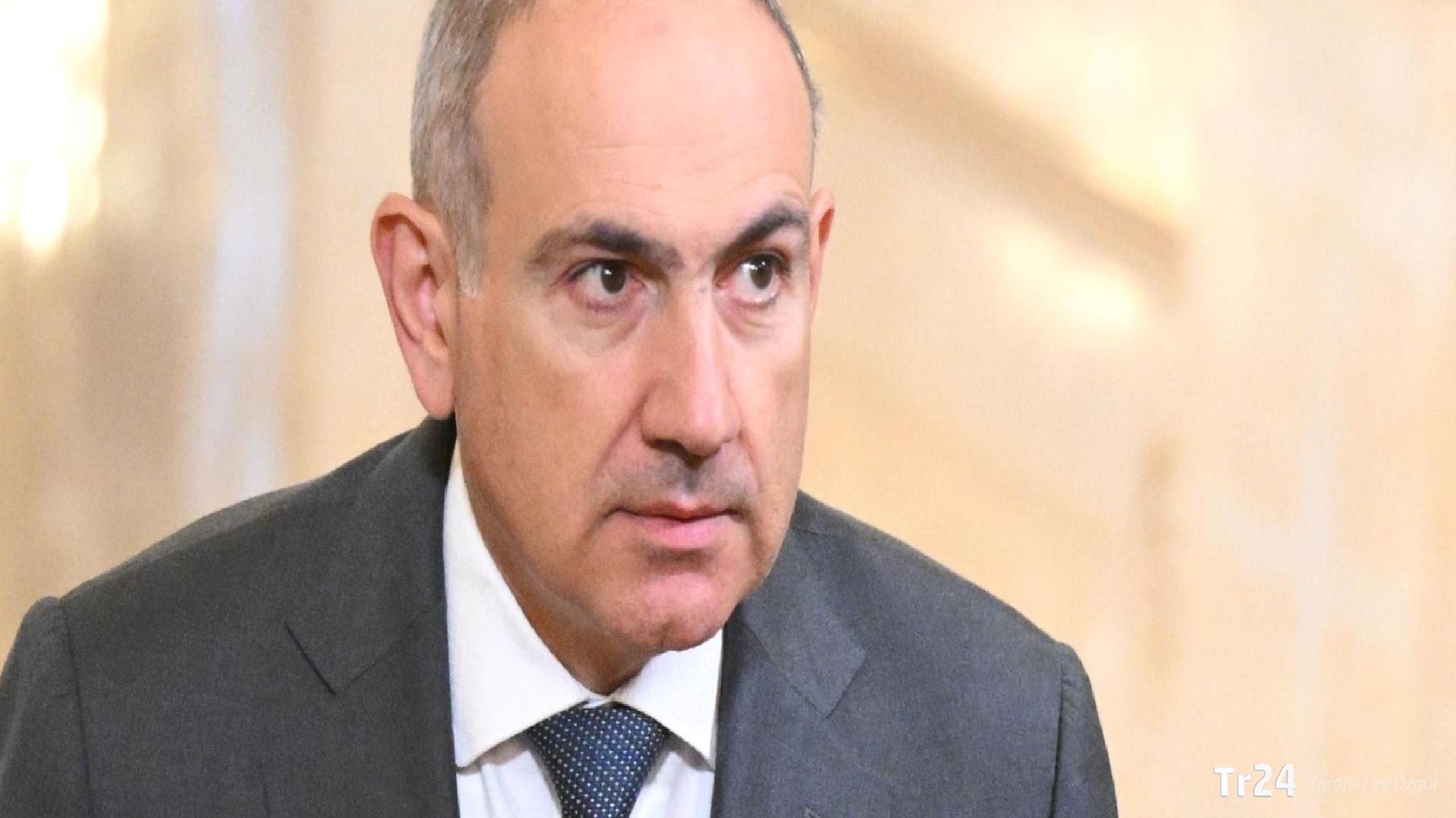 Lübnanlı uzman: Paşinyan diktatörlük peşinde koşuyor