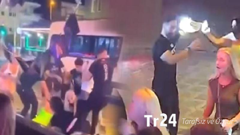 Marmaris’te turistlerle tekmeli yumruklu “hesap” kavgası: Görüntüleri ortaya çıktı, o işletme mühürlendi