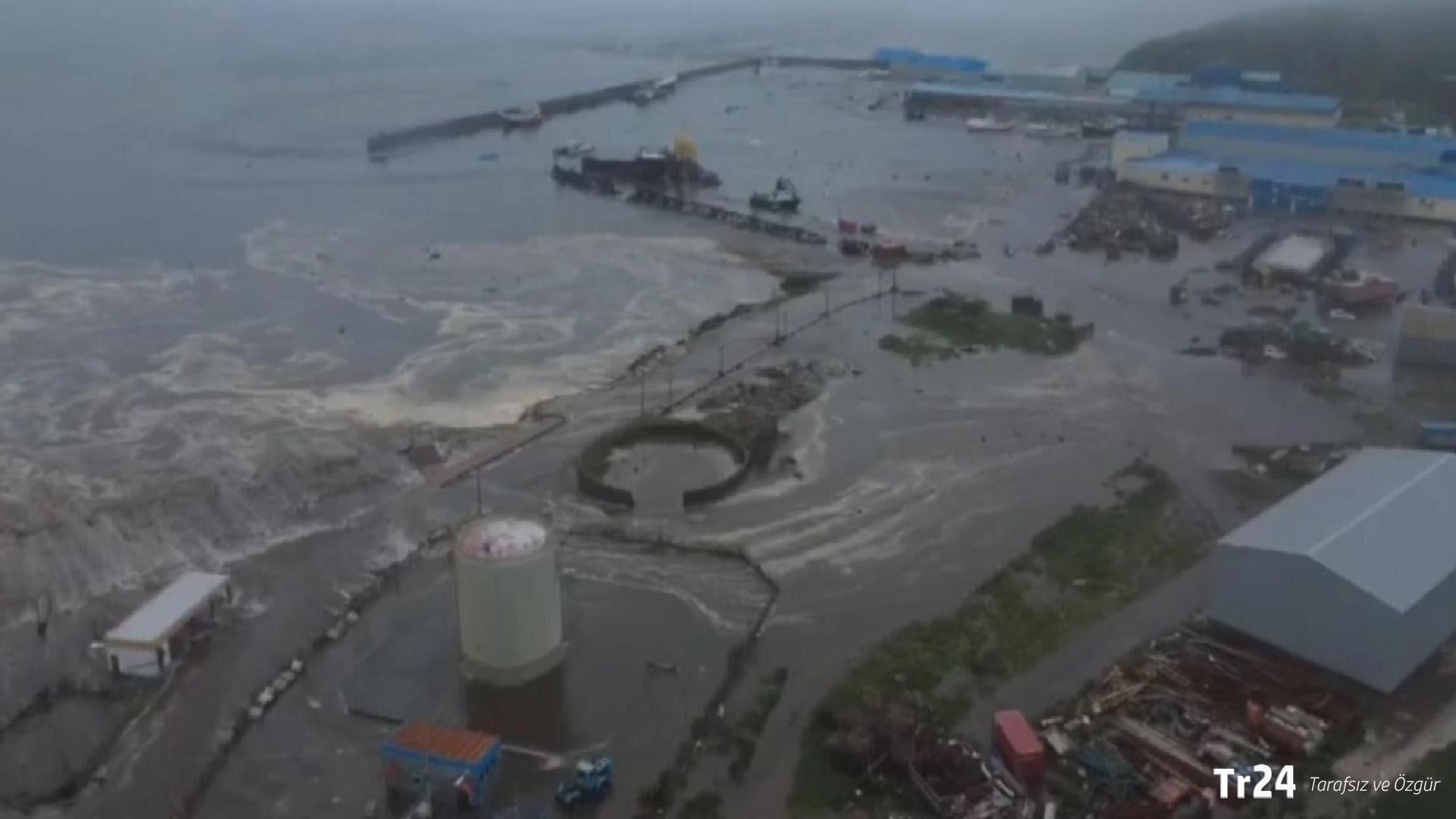 Mega deprem ve tsunaminin vurduğu Severo-Kurilsk limanı geçici olarak kapatıldı