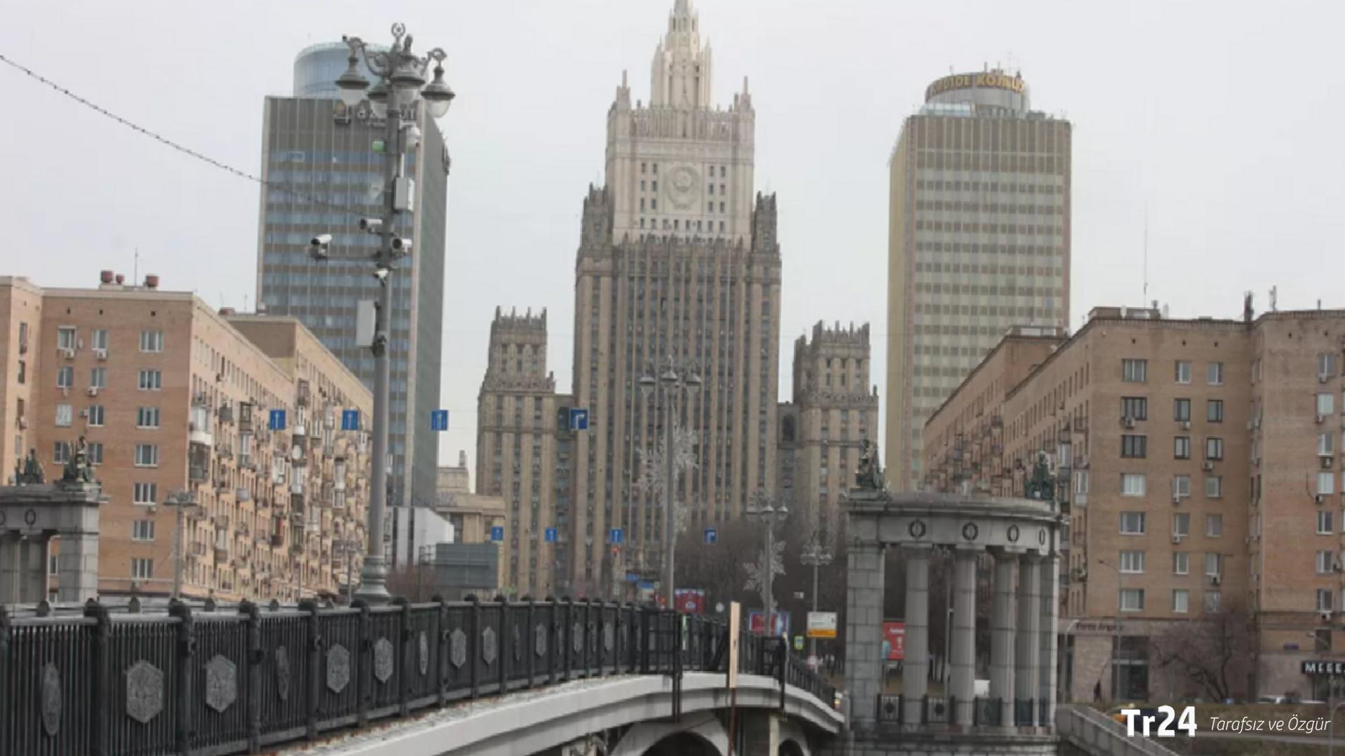 Rusya’dan AB’nin yeni yaptırımlarına misilleme: Kiev’e yardımcı olan kişilerin ülkeye girişi yasaklanıyor