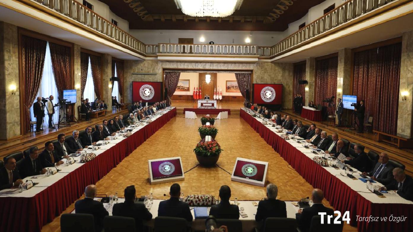 Abdulkadir Selvi: Komisyon amacının ötesinde işler yapmaya soyunursa gereken hukuki düzenlemeleri yapamaz, dağılır gider