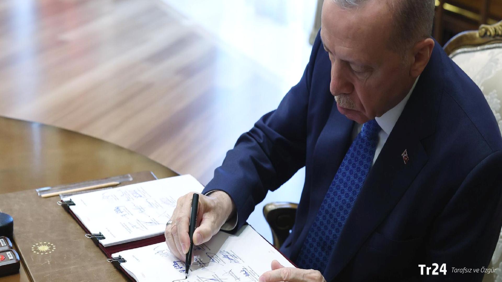 Bazı bakanlık ve kurumlara ilişkin atama ve görevden alma kararları Resmi Gazete’de yayımlandı