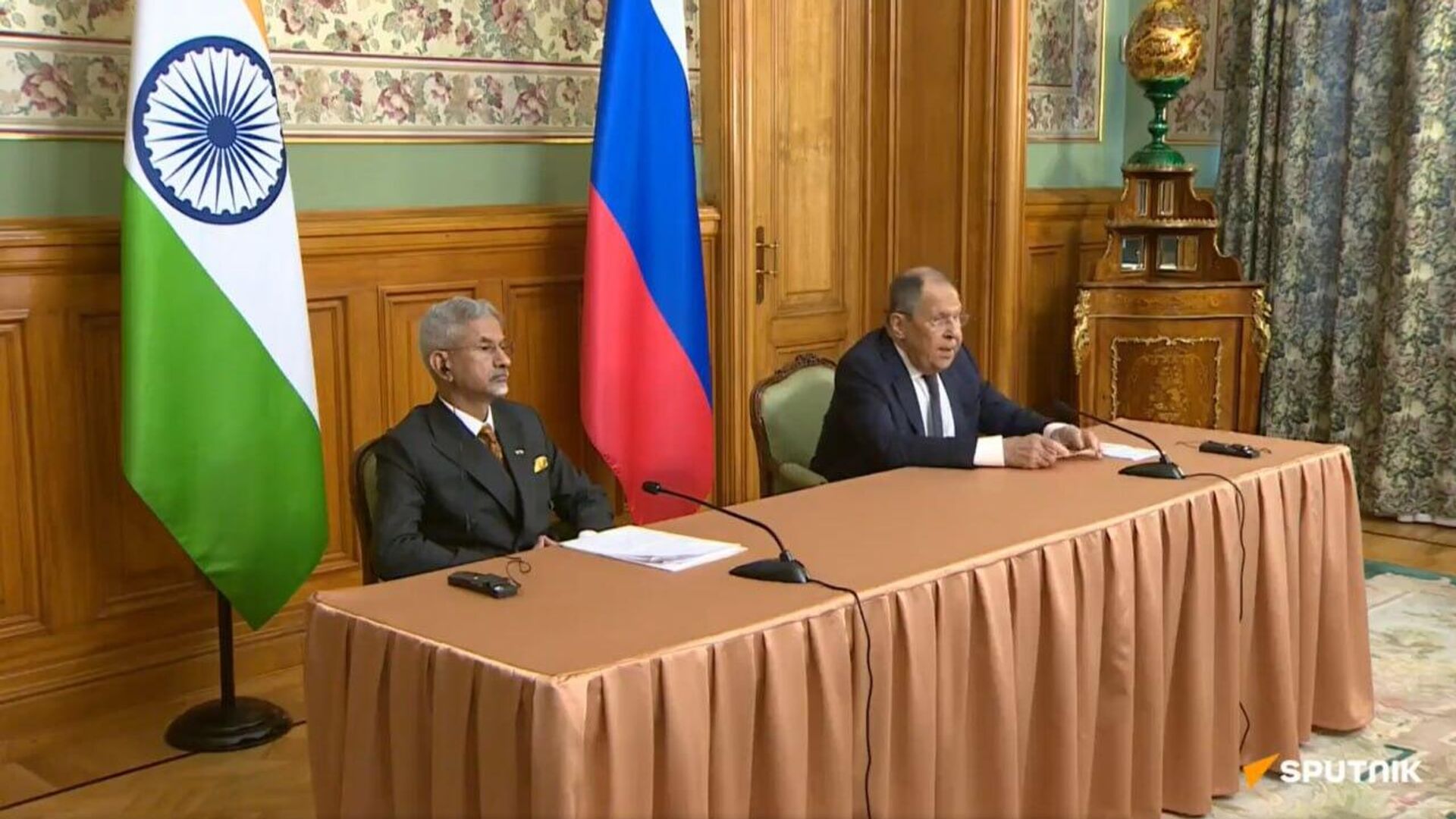 Lavrov: 2022’de İstanbul’da mutabık kalınan güvenlik garantileri ilkelerini destekliyoruz