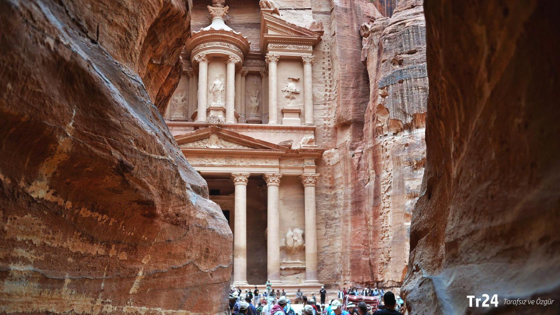 Ürdünlü arkeolog Al-Tarşan: Çalınan tüm eserler iade edilirse İngiliz müzesi boş kalır