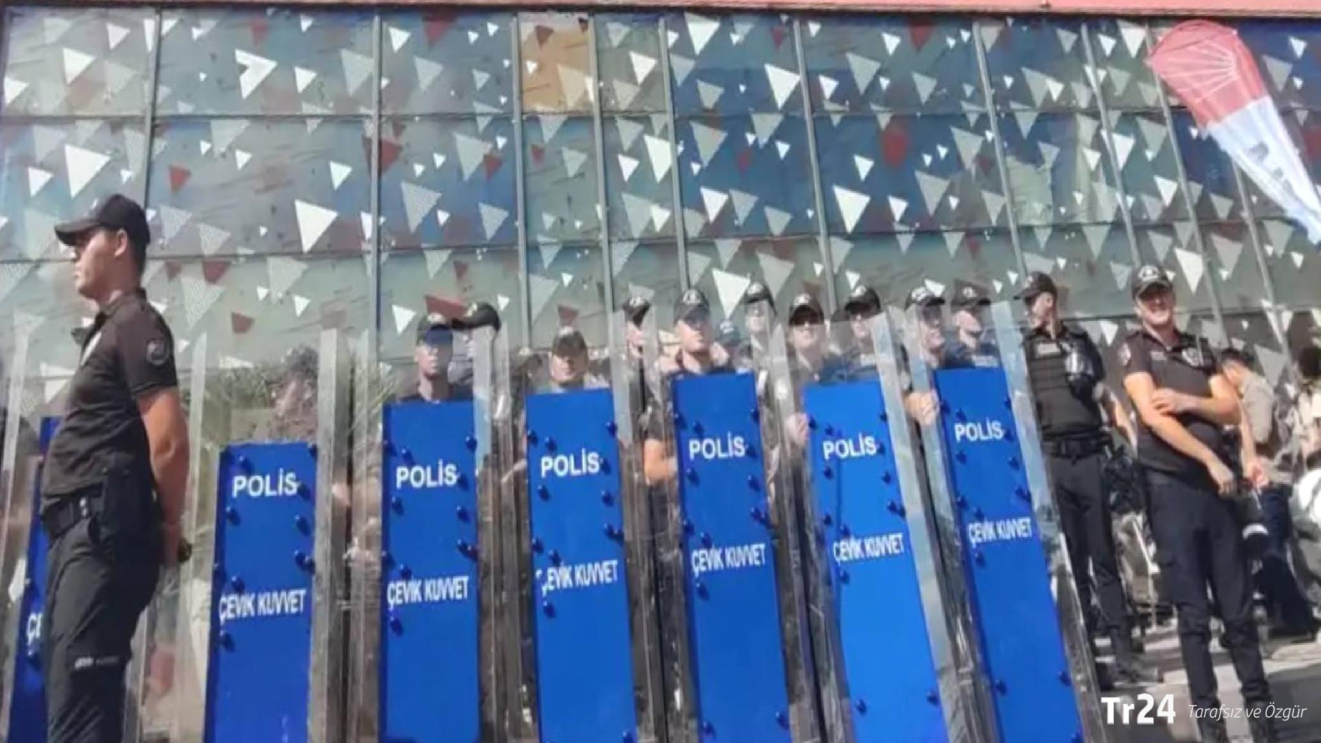 Abdulkadir Selvi: CHP’ye gaz sıkılması doğru olmadı, orası bir terör yuvası değil, ana muhalefet partisinin İstanbul il başkanlığı