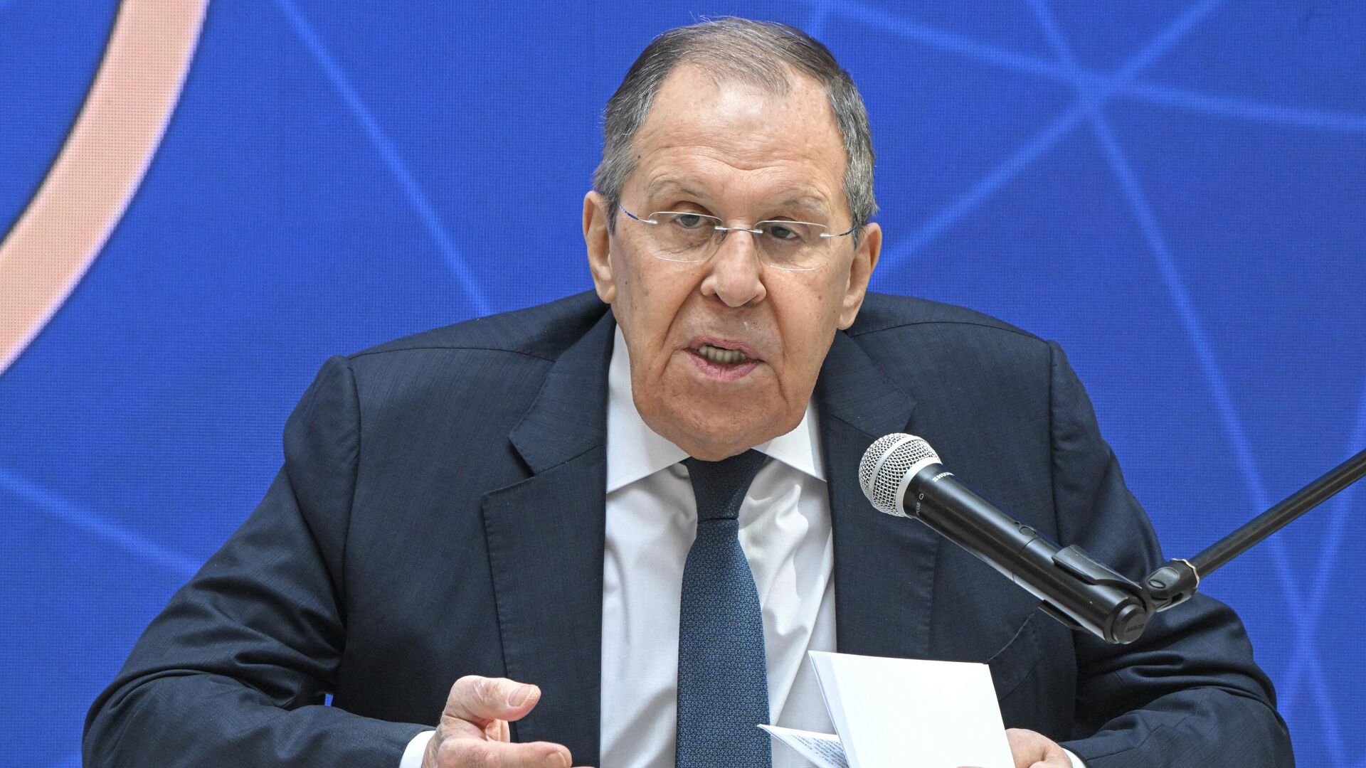 Lavrov: Rusya, ‘hasım ülkeler’ teriminden uzaklaşıyor