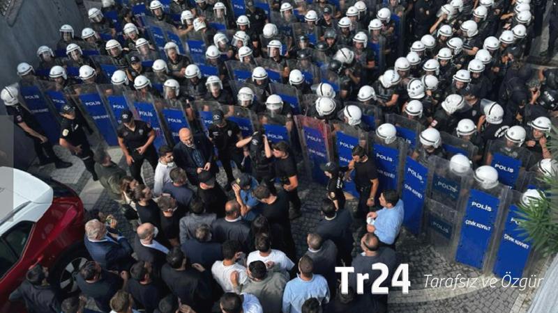 Ümit Özdağ: CHP bir devlet operasyonuyla karşı karşıya, Erdoğan seçilemeyeceği için önünü muhalefeti parçalayarak açma stratejisi uyguluyor