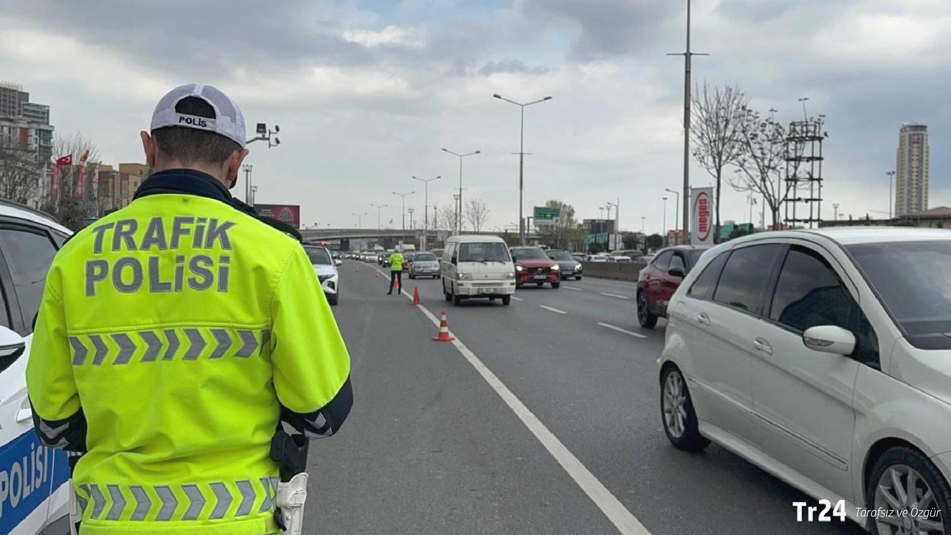 Bakan Yerlikaya duyurdu: Trafikte akrobatik hareketlere yeni ceza yolda