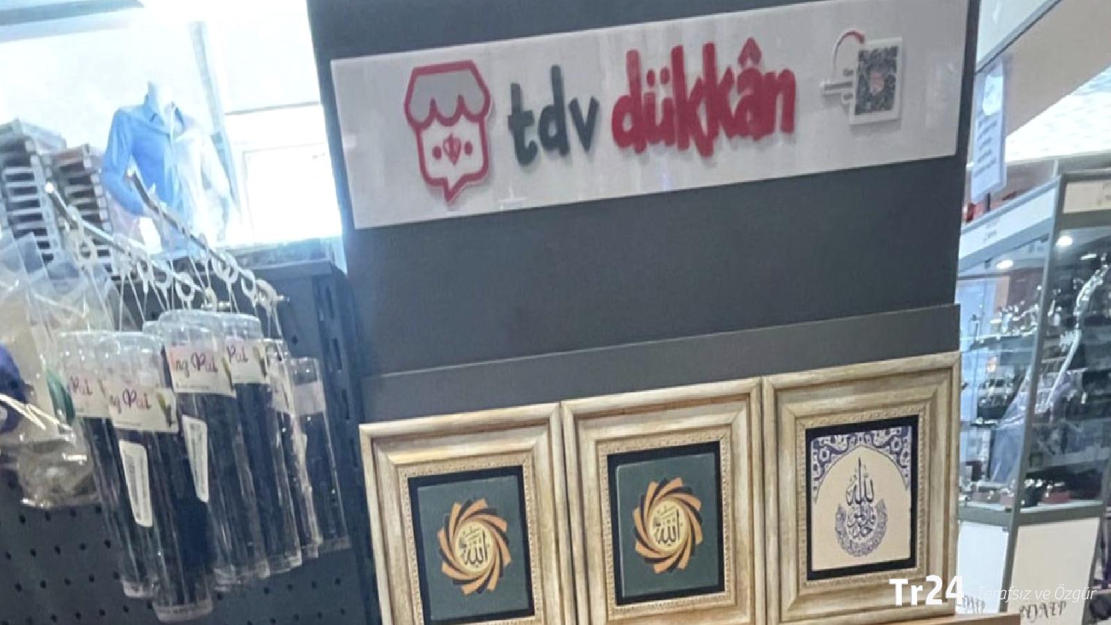 Diyanet Vakfı, TBMM’de ‘dükkan’ açtı: Tablolar, 250 TL ile 350 TL arasında fiyatlarla satışa sunuldu