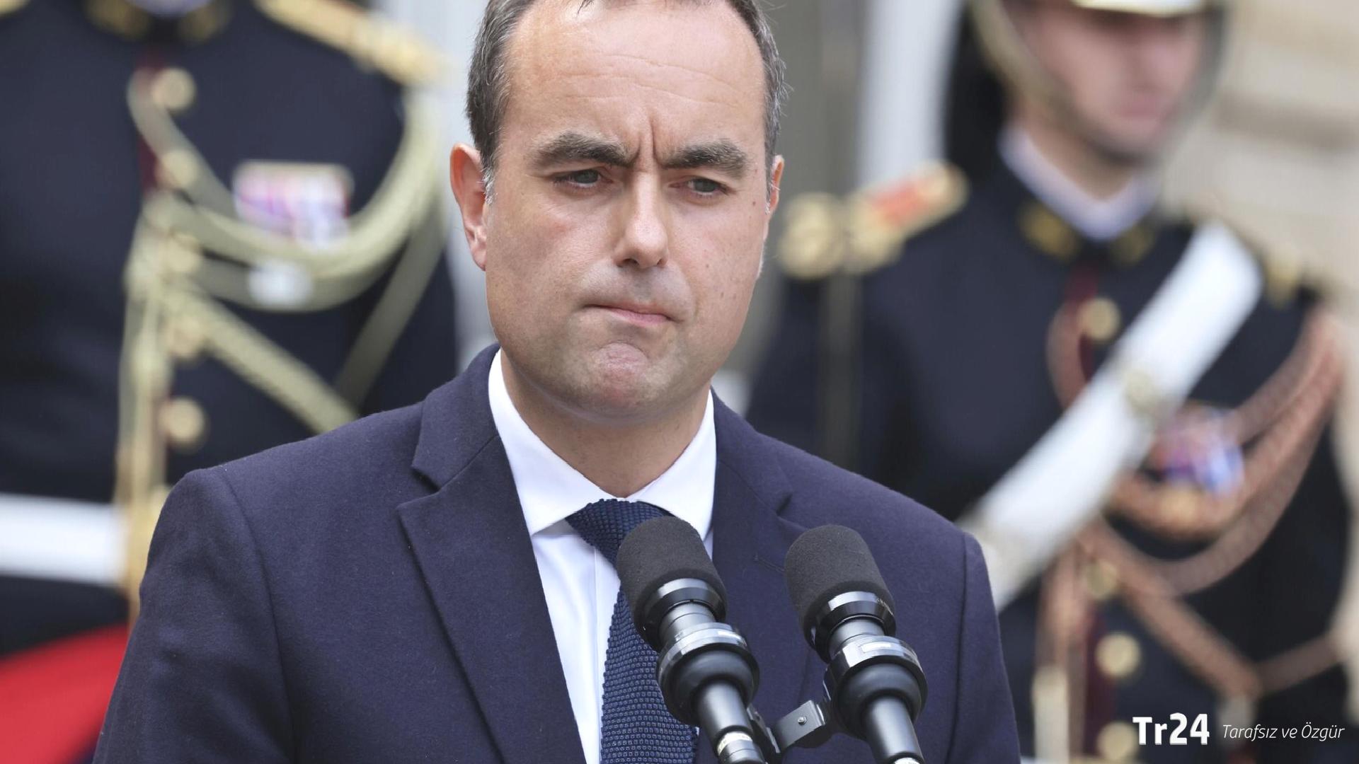 Fransız uzman: Fransa’yı saran siyasi krizin giderek derinleştiği ortada