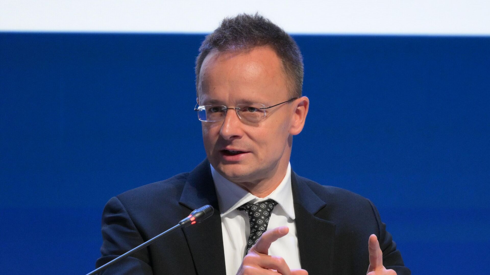 Macaristan Dışişleri Bakanı Szijjarto: AB’nin Ukrayna’daki krizi tırmandırmaya yönelik adımlarını engelleyeceğiz