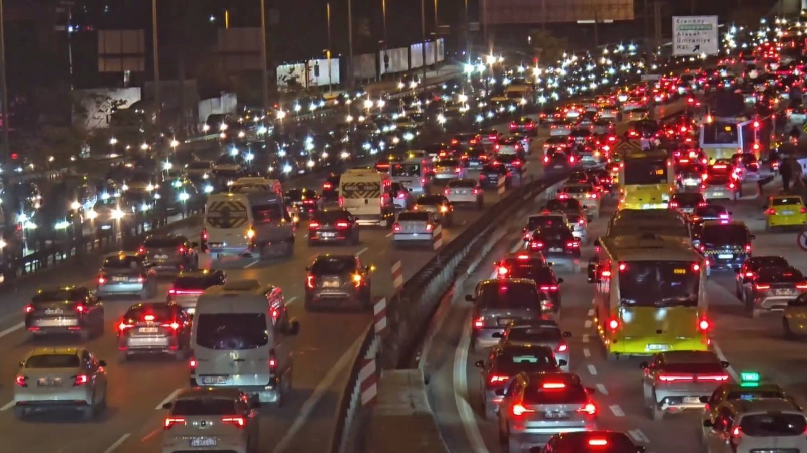 33 milyondan fazla sürücüyü ilgilendiriyor: Yeni yılda trafik sigortasında hangi değişiklikler yapılacak?