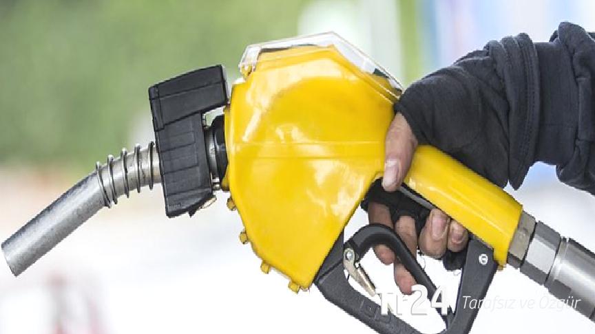 Benzine yarından itibaren bir indirim daha geliyor