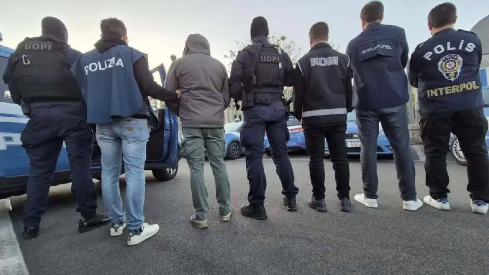 İtalya’da Barış Boyun operasyonunda yeni dalga: Dört gözaltı