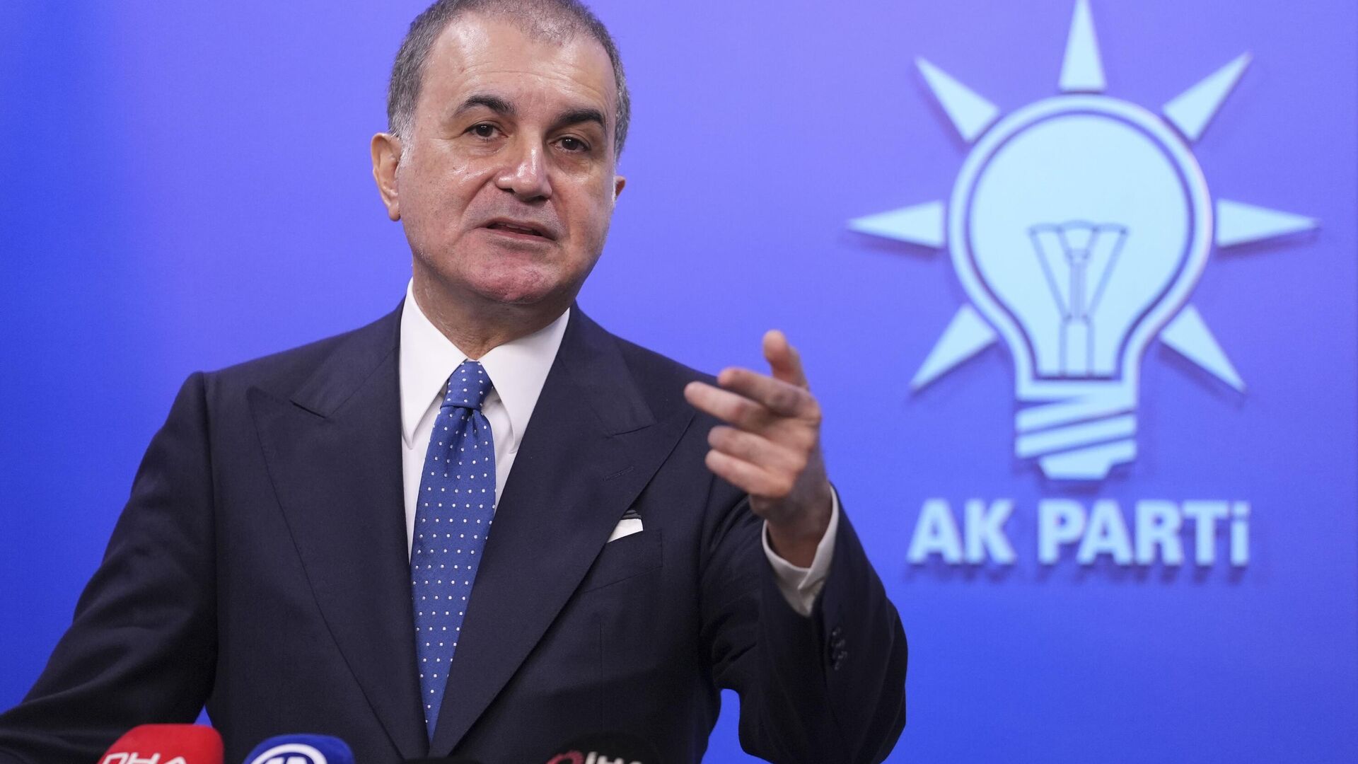 AK Parti Sözcüsü Çelik: SDG’nin terörsüz Türkiye ve terörsüz bölge ilkemizi hedef alan “darbe girişimi” durdurulmuştur.