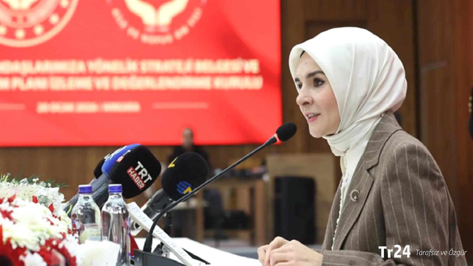 Bakan Göktaş çocuklar için yeni sosyal medya düzenlemesini duyurdu