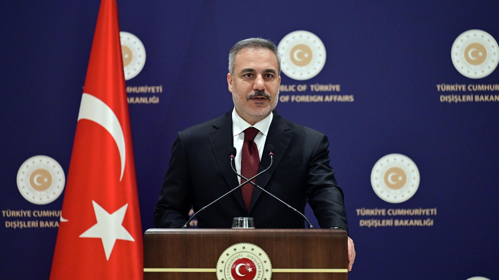 Dışişleri Bakanı Fidan büyükelçilikler için yeni görevleri tebliğ etti