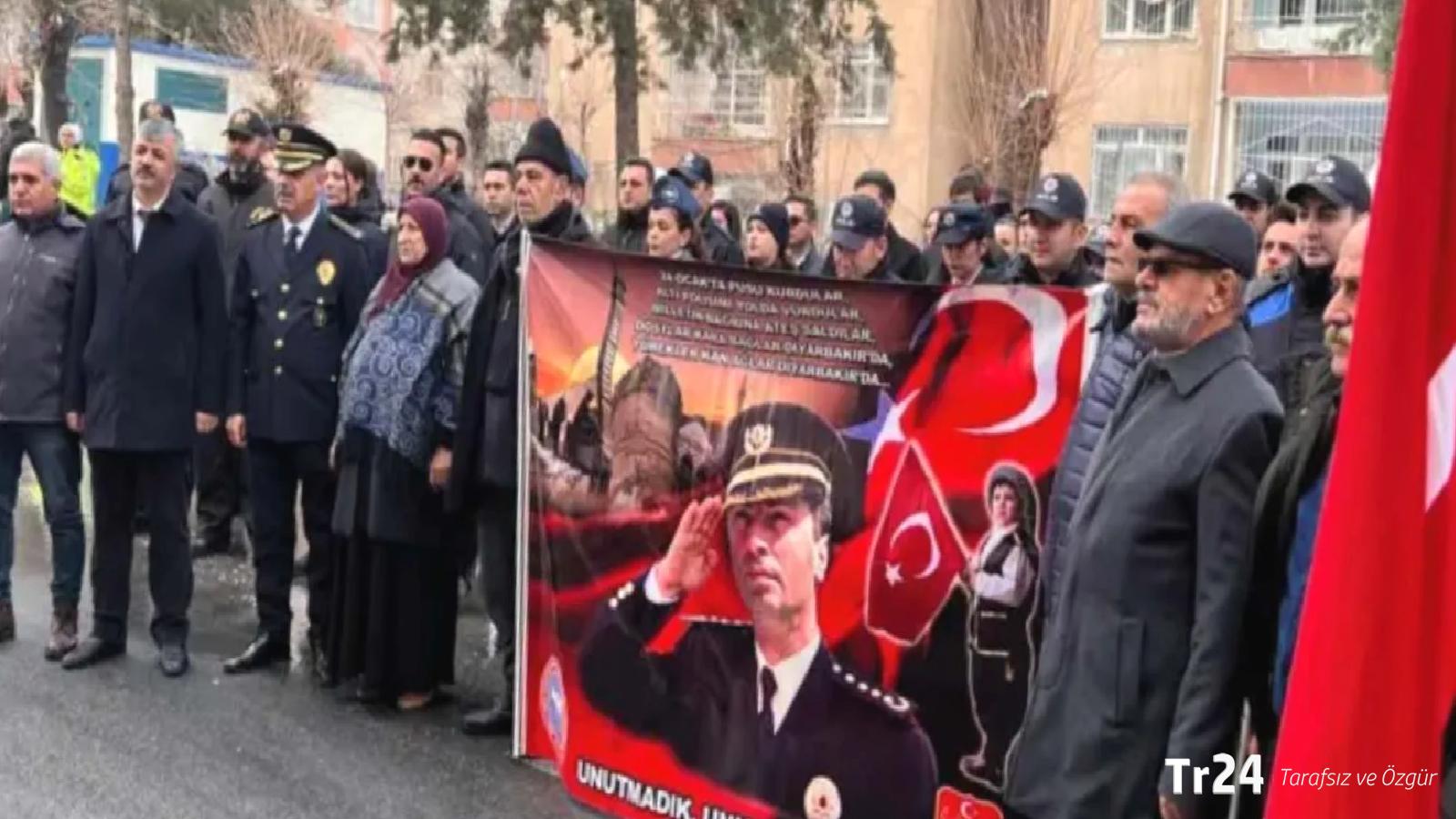 Gaffar Okkan: Diyarbakırlılar 25’inci yılında öldürülen emniyet müdürünü andı