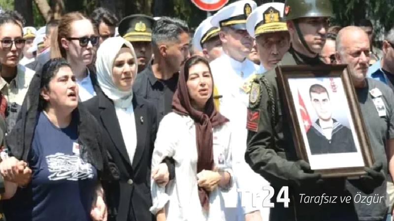 Hatay’da “sıvı kaybı” nedeniyle şehit olan Halit Kahraman’ın annesi: Oğlum “Anne çok susuzum, dolabı su ile doldur gelince kana kana içeceğim” dedi; son konuşmamız bu oldu