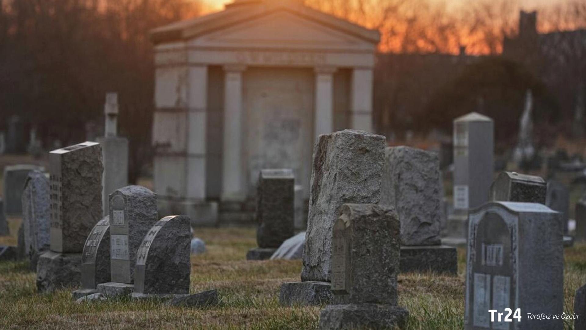 Mezar soyguncusunun evinden çıkan 100’den fazla insan kafatası polisi bile şaşırttı