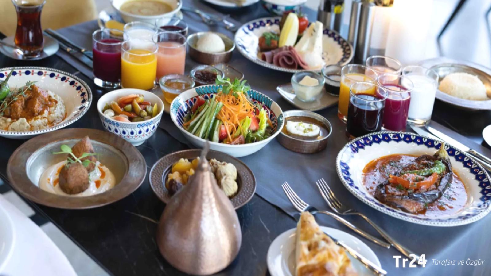 Boğaz’da iftar yapmanın maliyeti asgari ücreti geçti