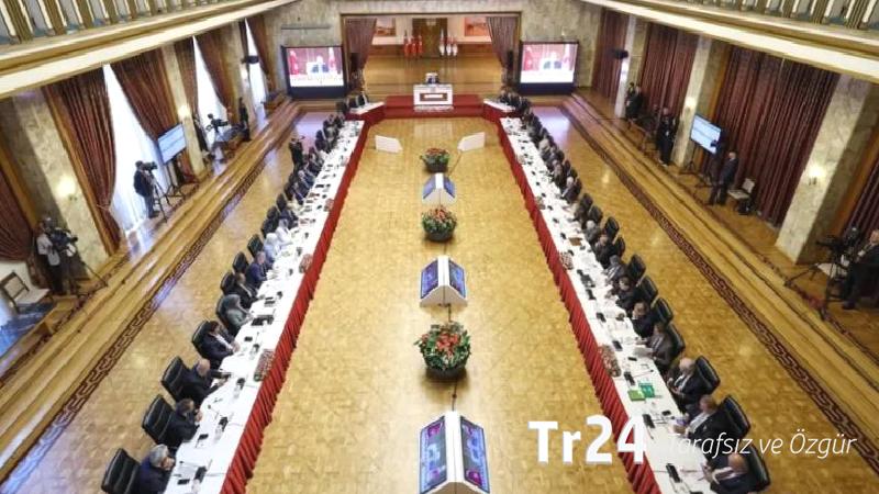 Karar yazarı Koru: “Terörsüz Türkiye süreci” Meclis raporu yazılamıyor; ihtilaf, karşılıklı jestlerin el yakıcılığından kaynaklanıyor