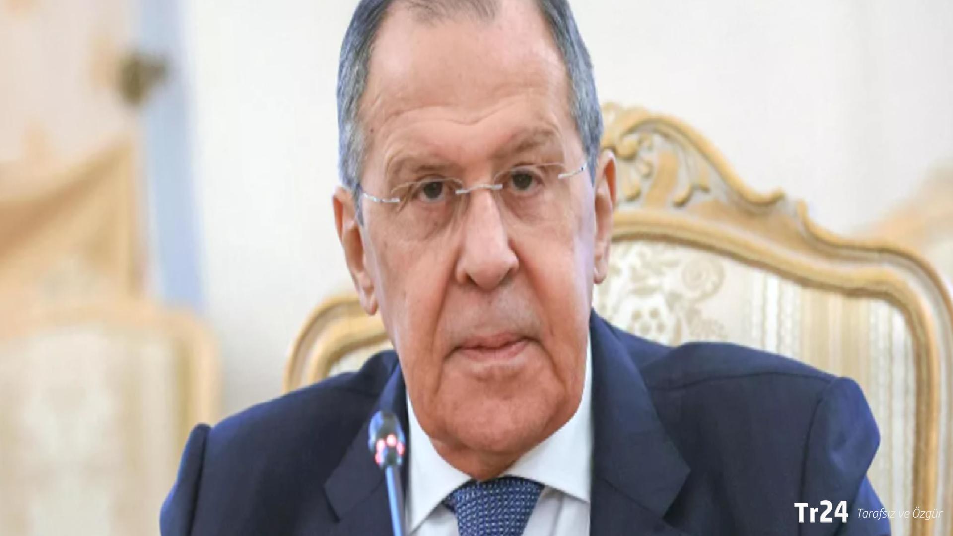 Lavrov: Zelenskiy ve Avrupa, ABD’nin sunduğu anlaşma taslağına tecavüz etti