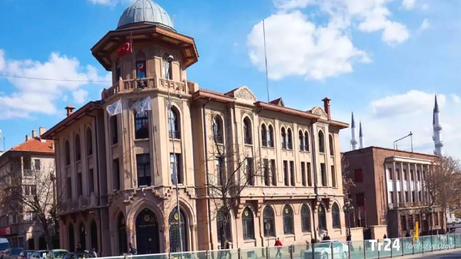 Bakan Ersoy, Yunus Emre Vakfı’ndaki yolsuzluk sorularını yanıtsız bıraktı