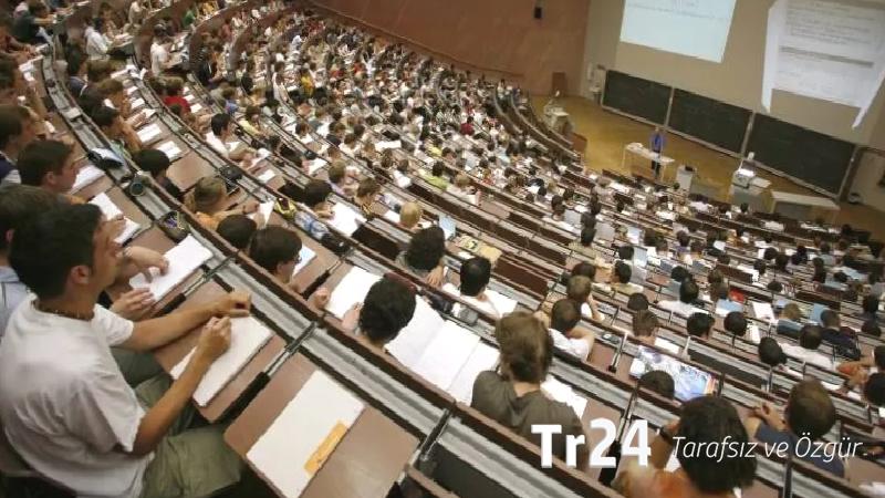 Bakan Tekin’den üniversitelerde kayıt yaşının 18’den 15’e düşürülmesi tartışmalarına açıklama