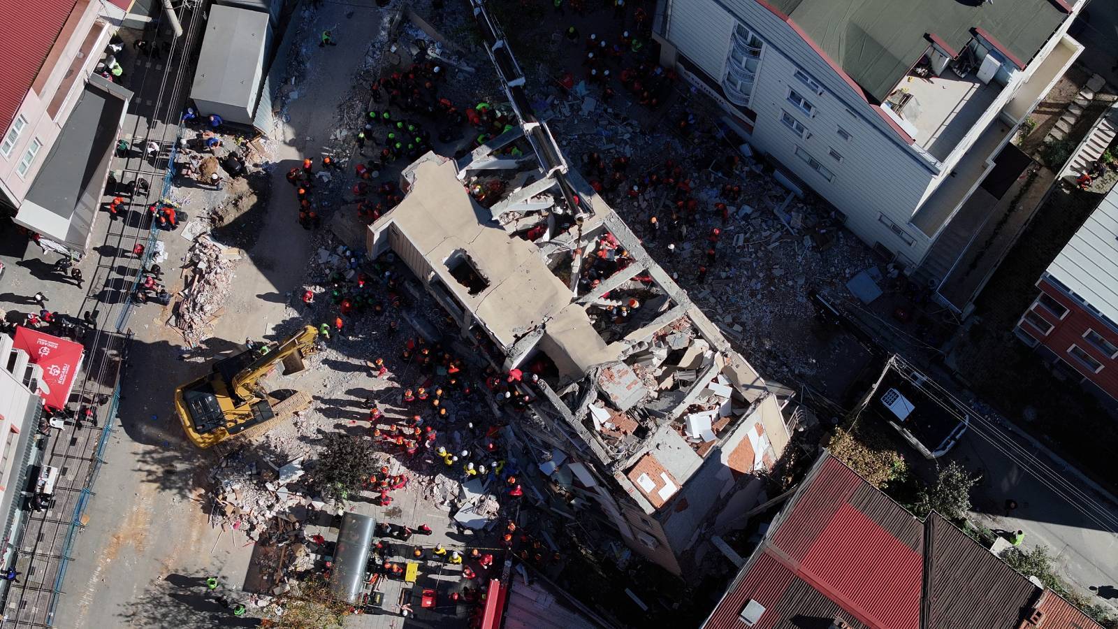 Gebze’de çöken bina: Bilirkişiler sebep “metro” dedi