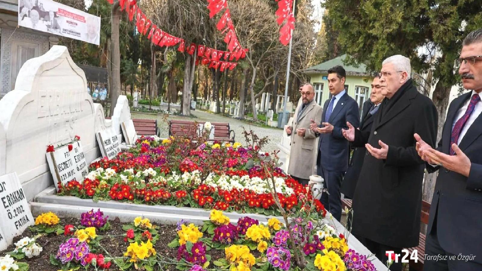 İYİ Parti lideri Dervişoğlu’ndan Necmettin Erbakan’ın kabrine ziyaret